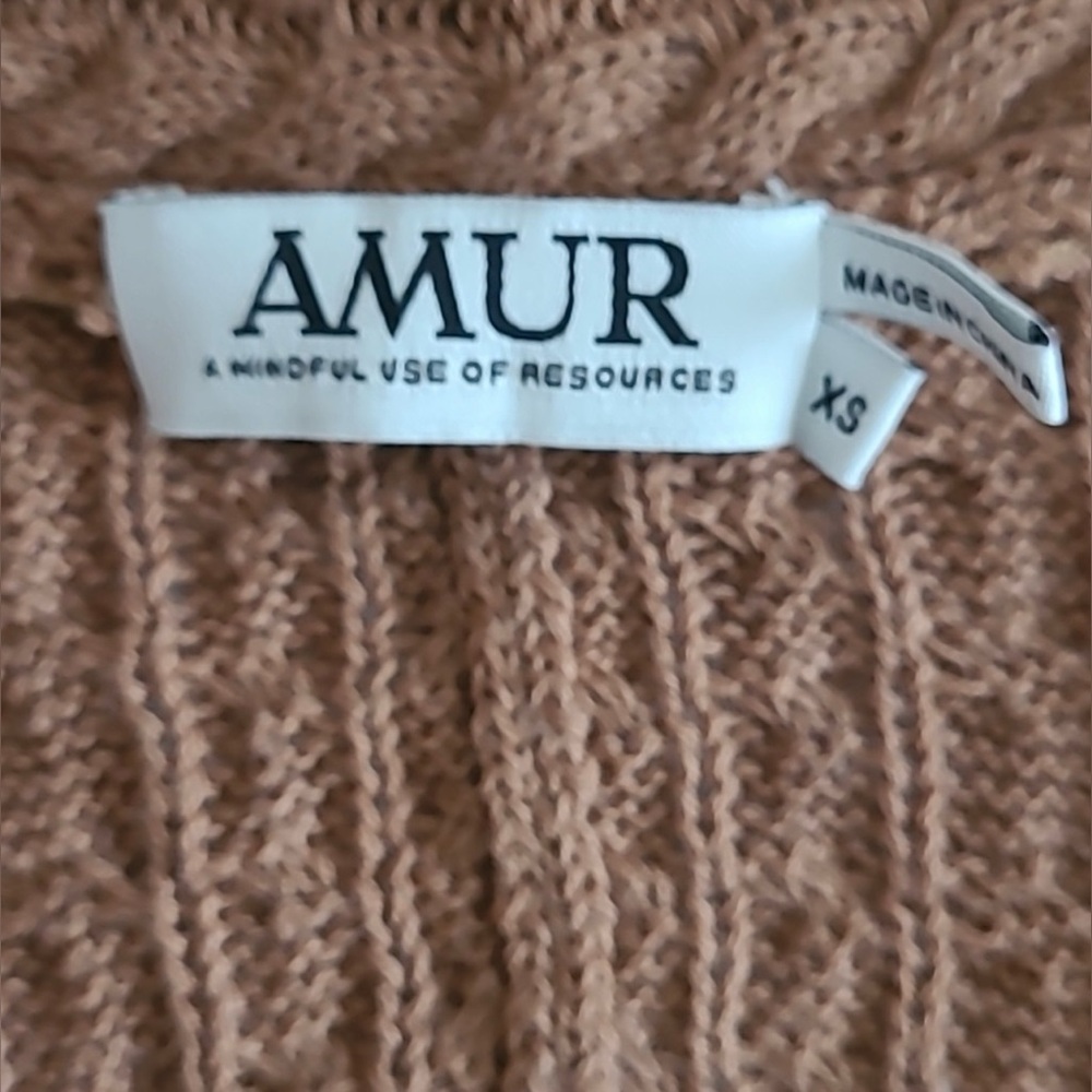 ❤️ NEW AMUR Draped Back Cable Knit Cardigan in Pecan color. Size:XS/S/M - Picture 6 of 10